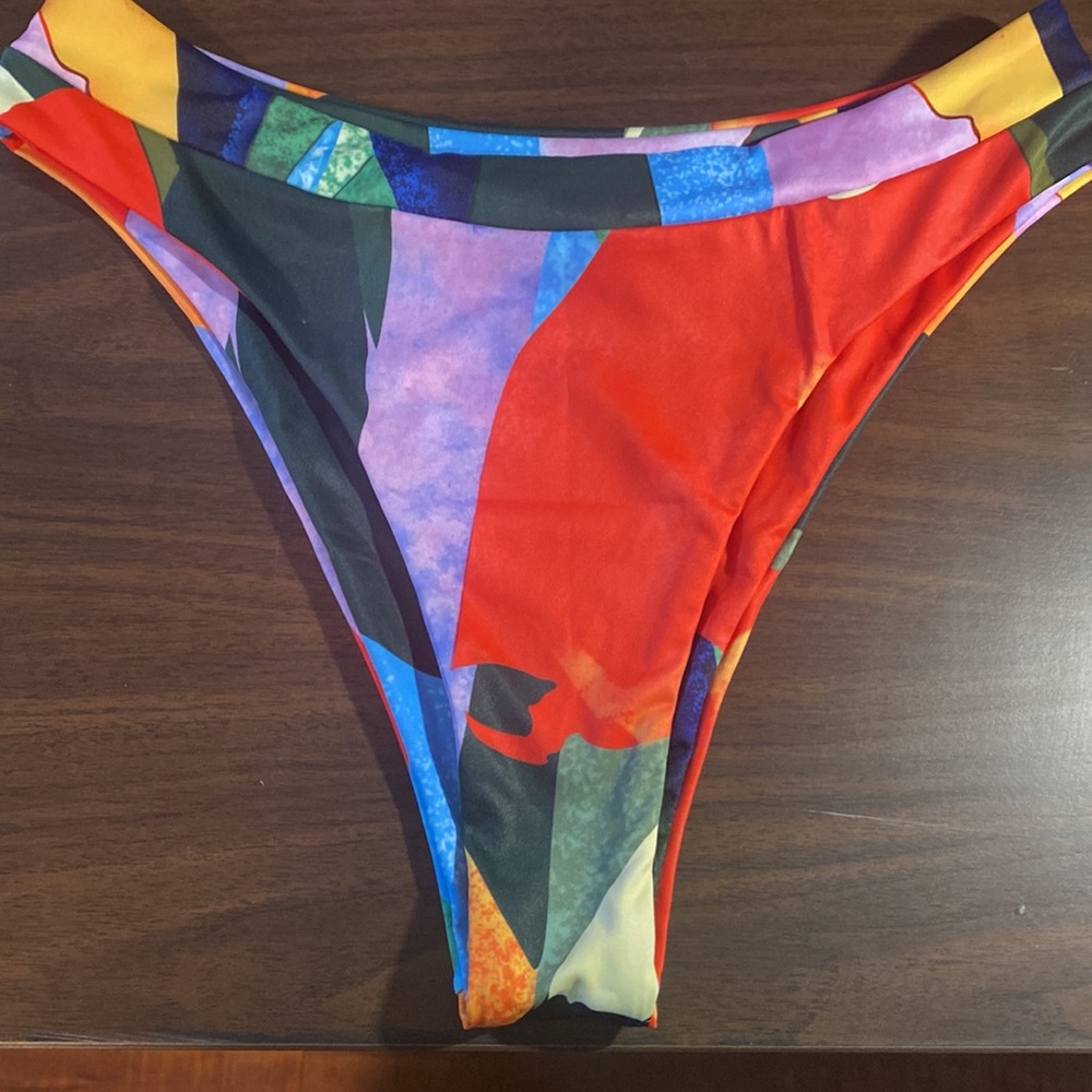 NWOT SHELN SWIMSUIT GRAPHIC TIE FRONT BANDEAU AND HIGH WAIST PANTY BIKINI - Picture 6 of 13